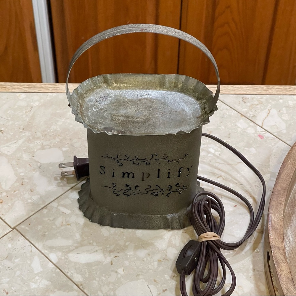 Simplify Rustic Metal Wax Burner - Picture 9 of 9
